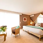 Helios Hotel