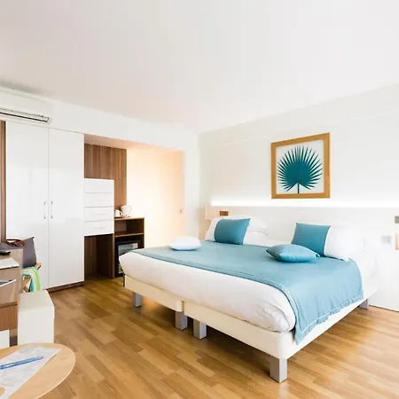 Helios ז'ואן-לה-פינס