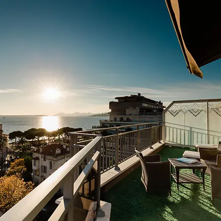 Helios Szálloda 4*