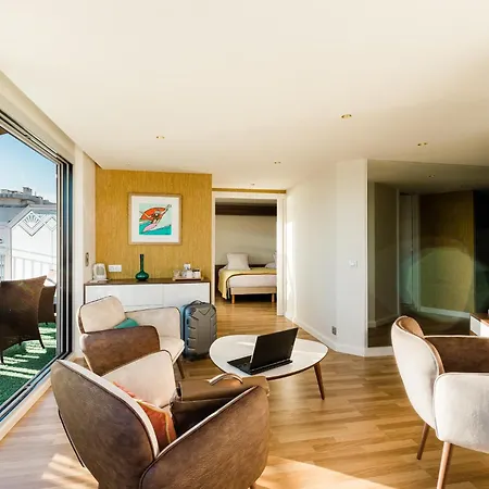 Hélios Hotel 4*
