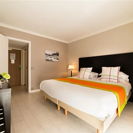 Hélios Hotel 4*