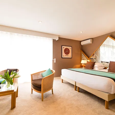 Helios Hotel