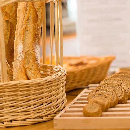 מלון Helios ז'ואן-לה-פינס