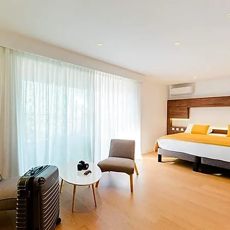 Helios Hotel 4*