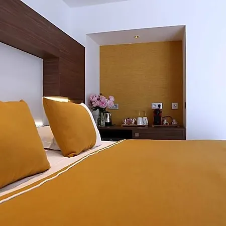 Hélios 4* Juan-les-Pins