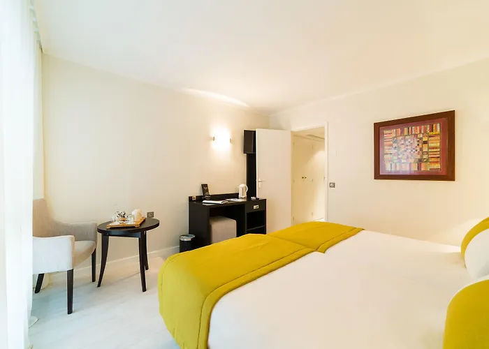 Helios 4* Жюан-ле-Пен